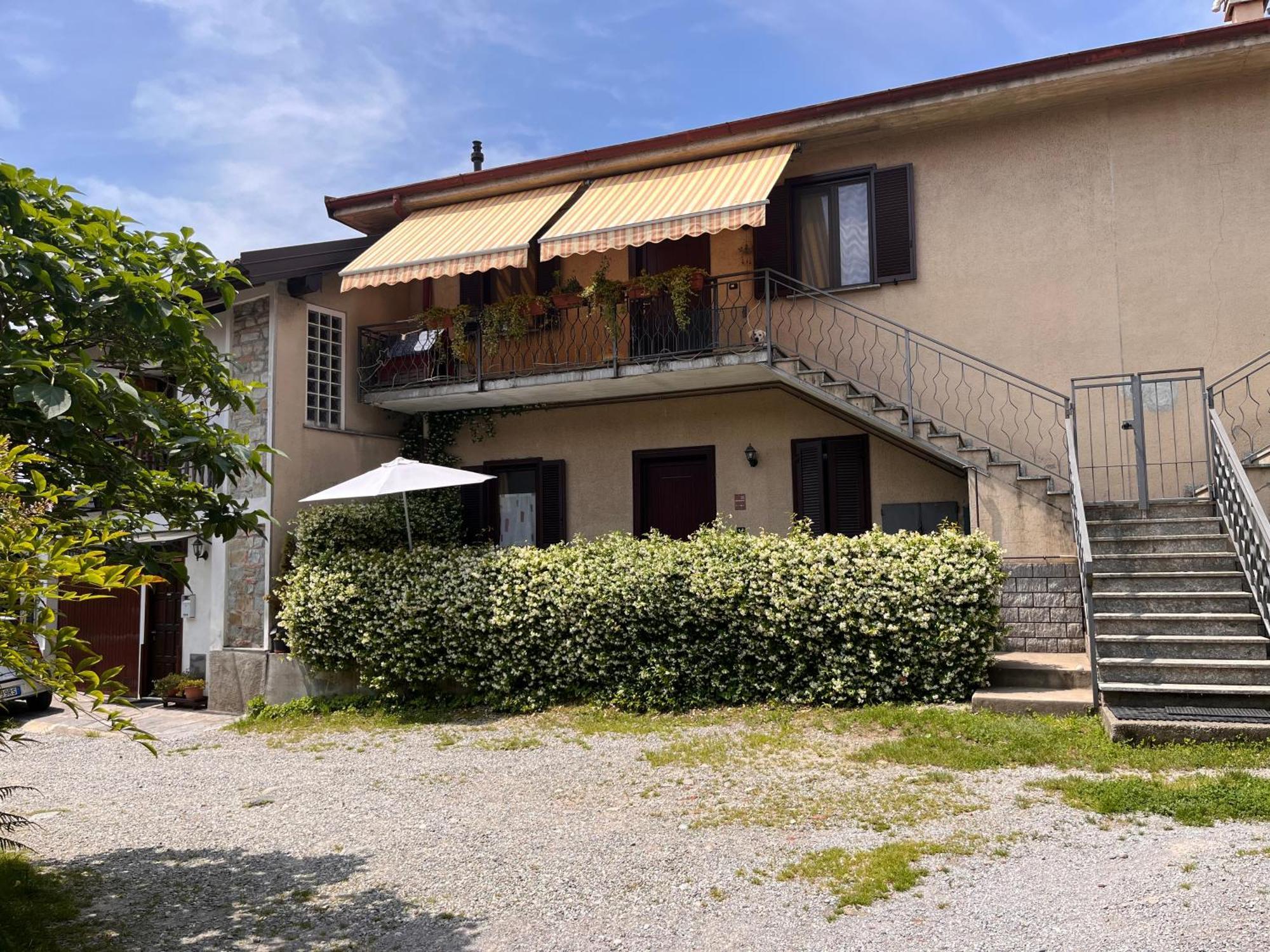 Il Cortile Como Single & Double Room In Apartment No Hotel Zewnętrze zdjęcie