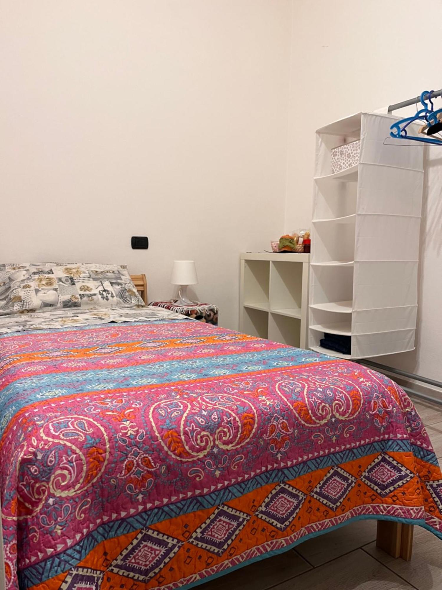 Il Cortile Como Single & Double Room In Apartment No Hotel Zewnętrze zdjęcie