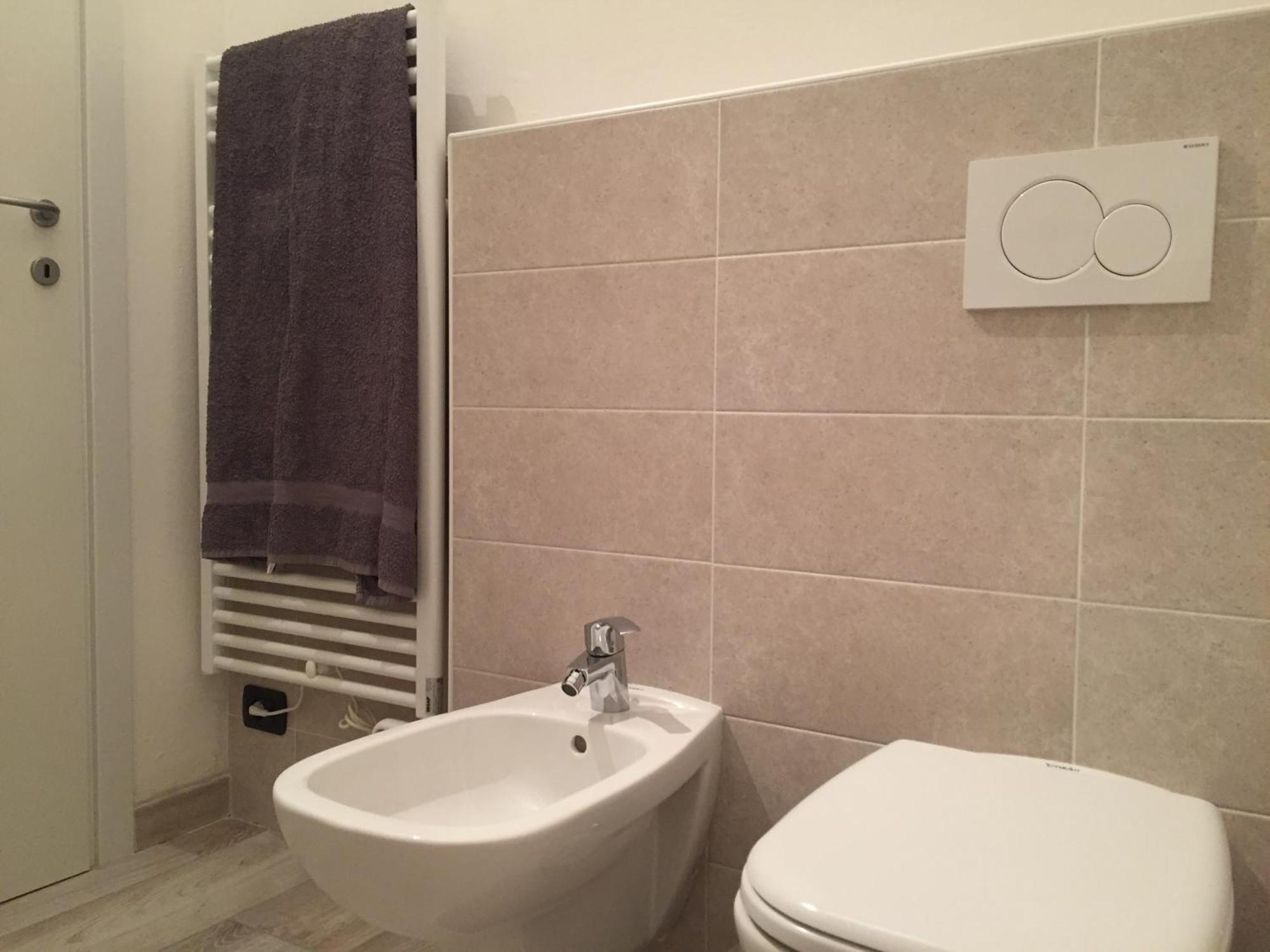 Il Cortile Como Single & Double Room In Apartment No Hotel Zewnętrze zdjęcie